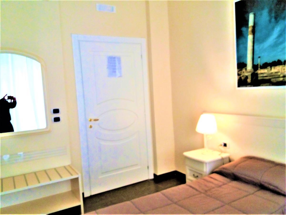 Domus Al Corso Con Servizio B&B Каноса-ди-Пулья Экстерьер фото